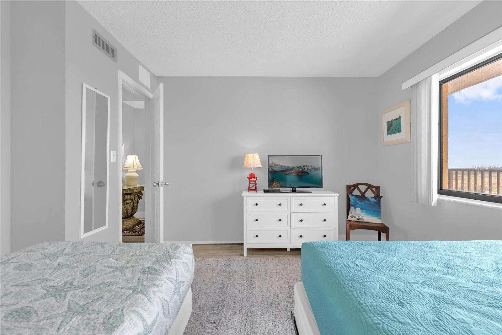 Image 20 of 42 For 4139 Atlantic Avenue B103