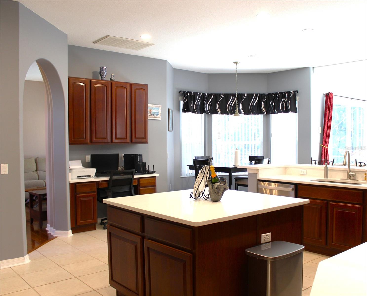 Image 5 of 25 For 3817 Birch Mountain Road