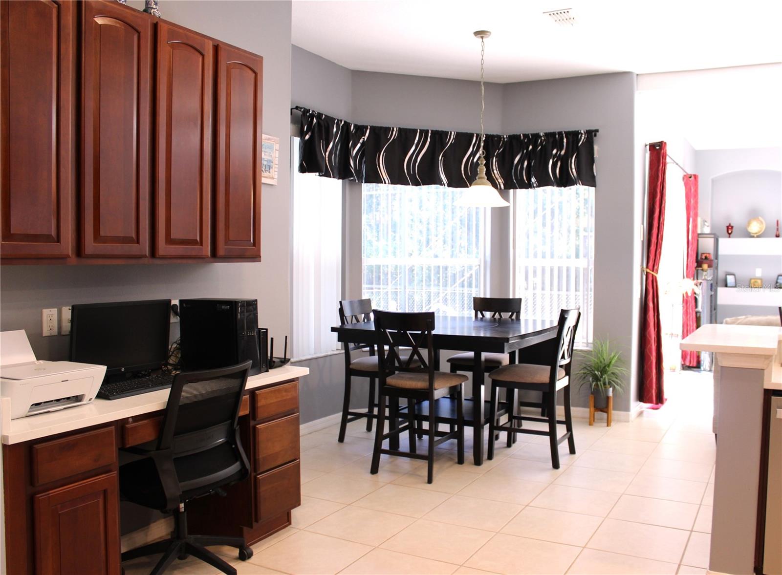 Image 7 of 25 For 3817 Birch Mountain Road