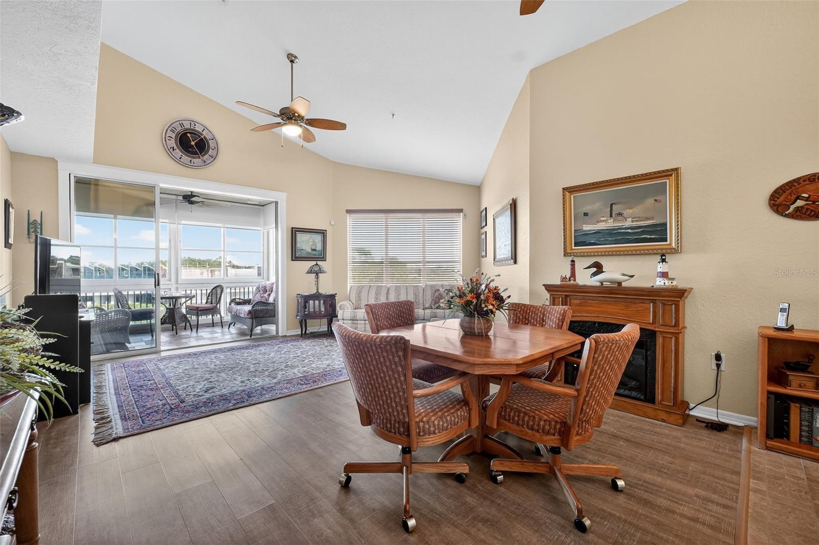 Image 14 of 50 For 434 Bouchelle Drive 304