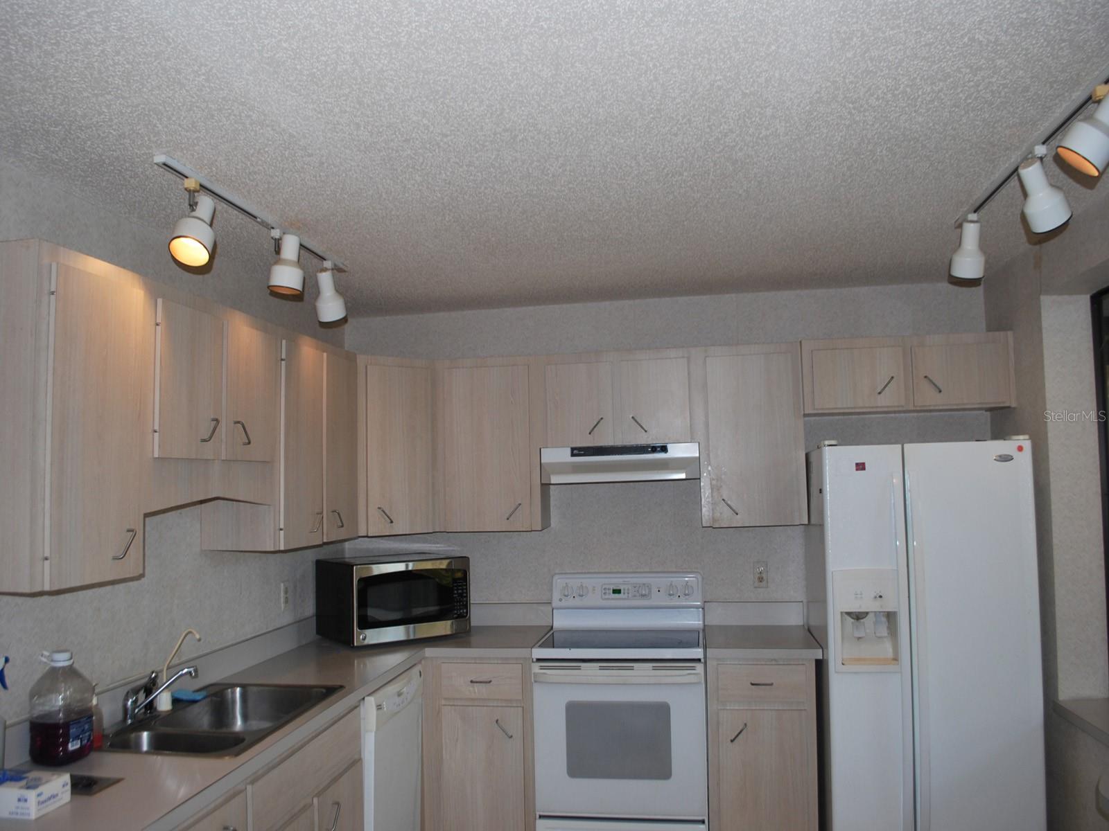 Image 6 of 15 For 117 Poinciana Road