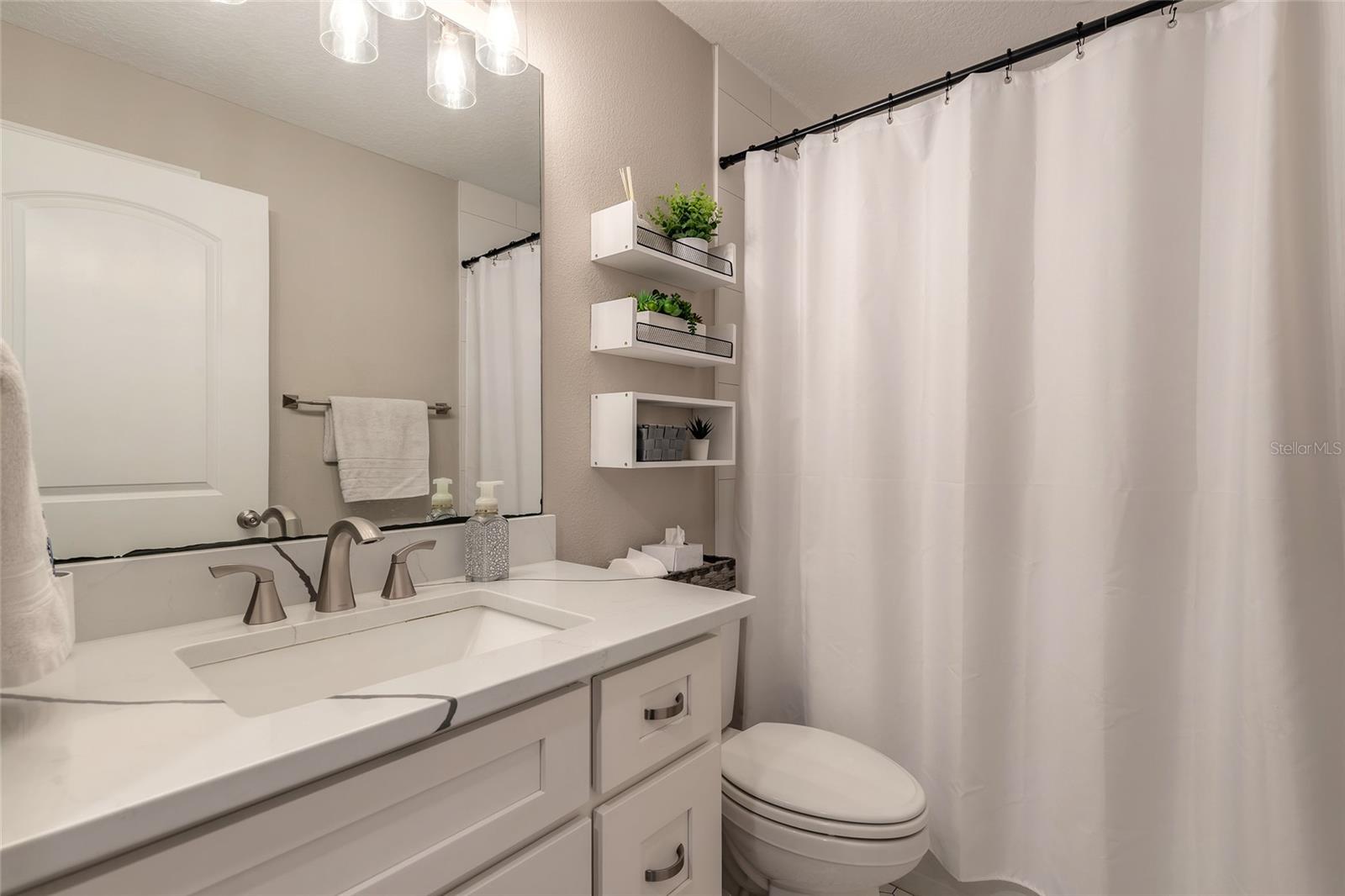 Image 11 of 50 For 4050 Golden Shores Boulevard