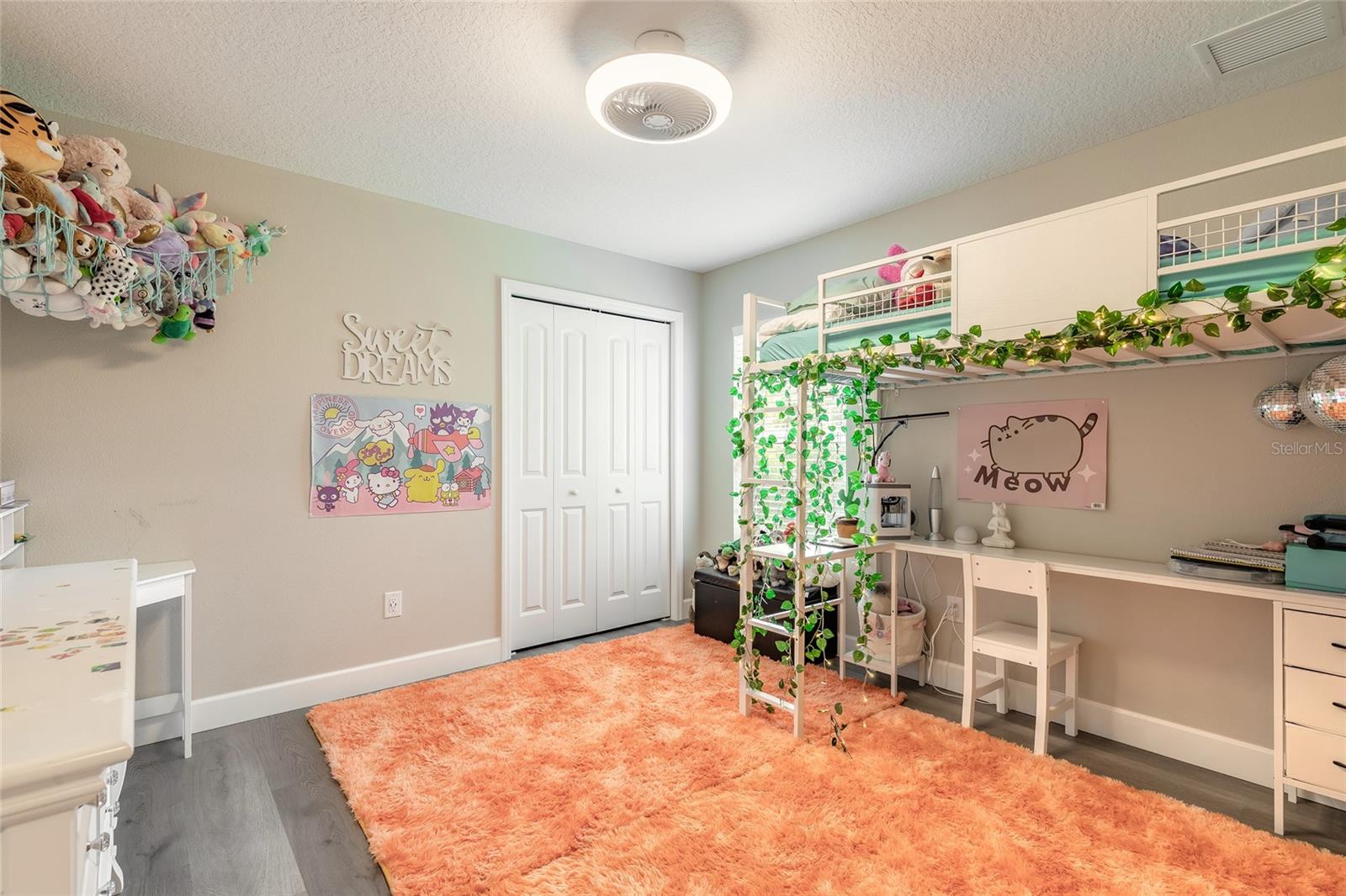 Image 12 of 50 For 4050 Golden Shores Boulevard