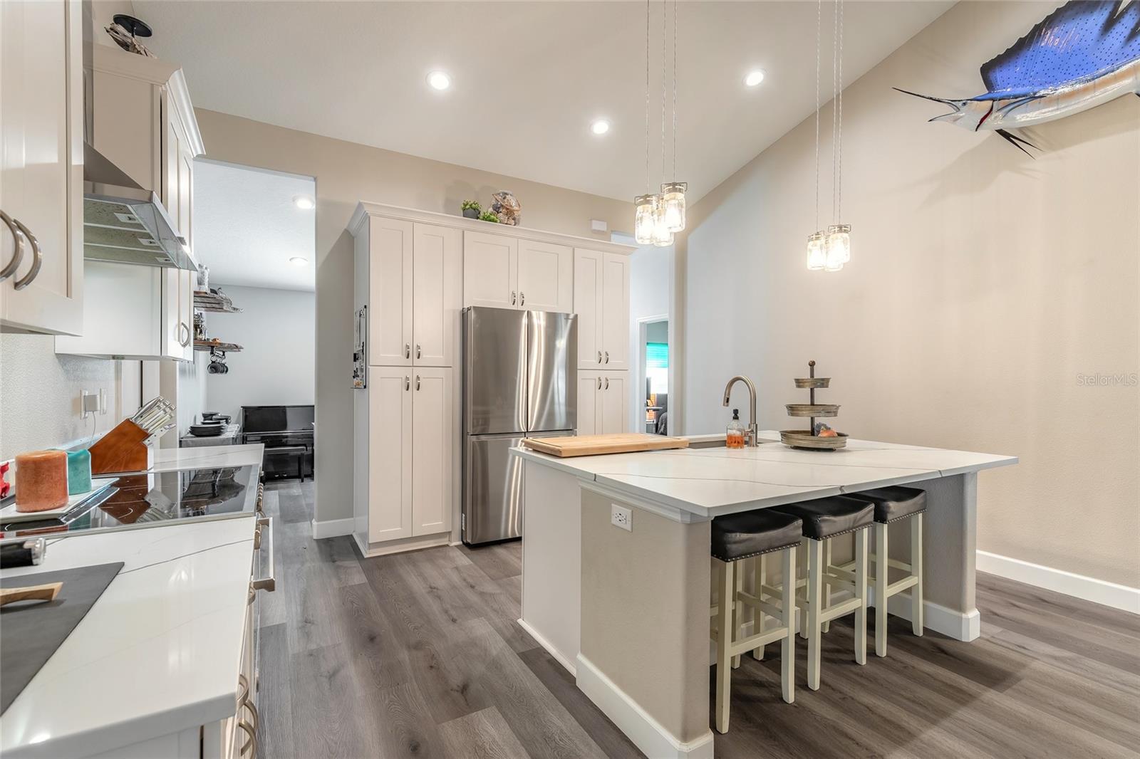 Image 25 of 50 For 4050 Golden Shores Boulevard