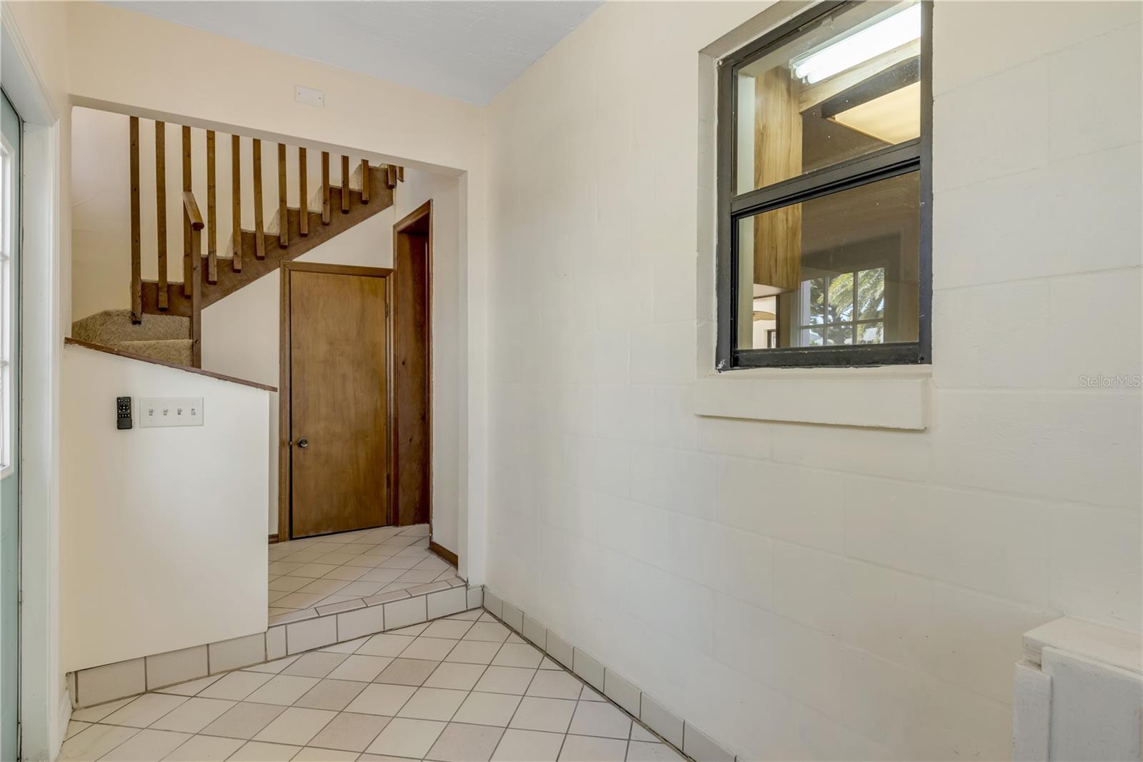 Image 56 of 99 For 824 Eel Avenue