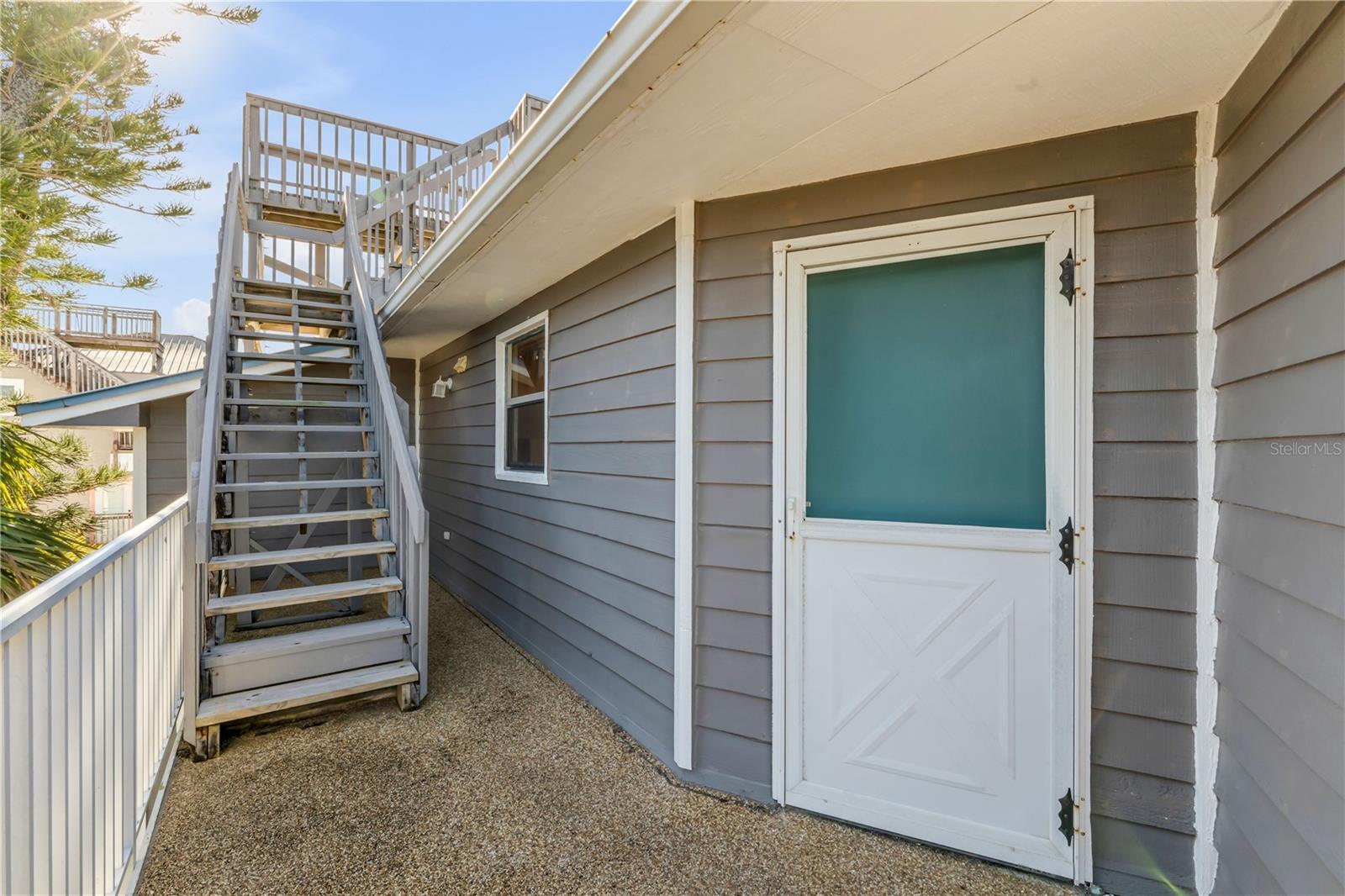 Image 71 of 99 For 824 Eel Avenue