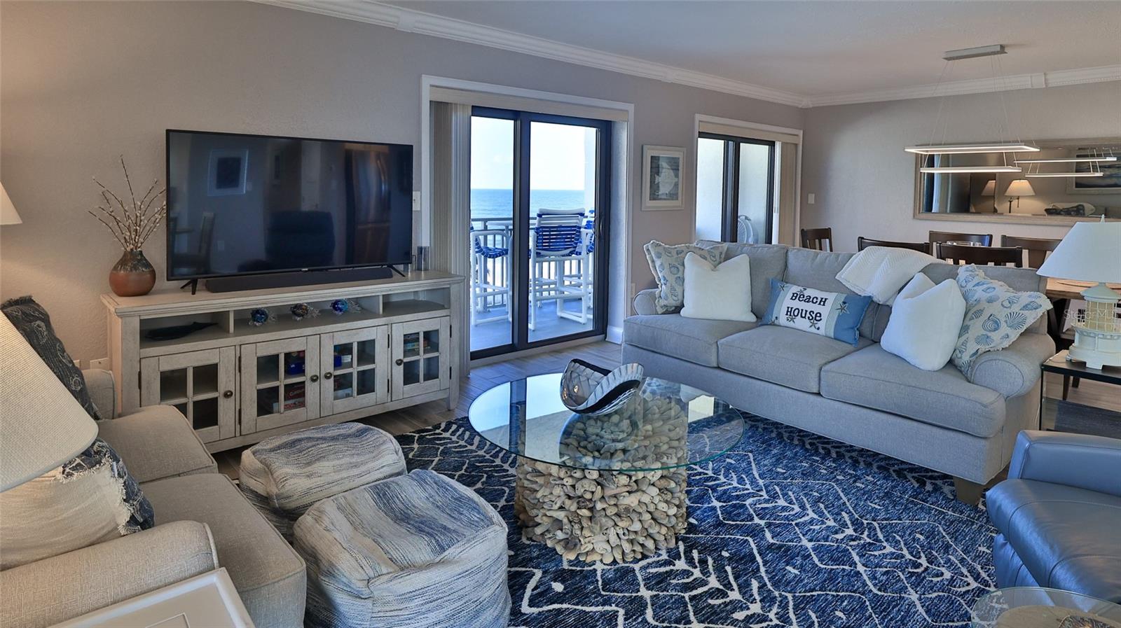 Image 13 of 37 For 5207 Atlantic Avenue 321