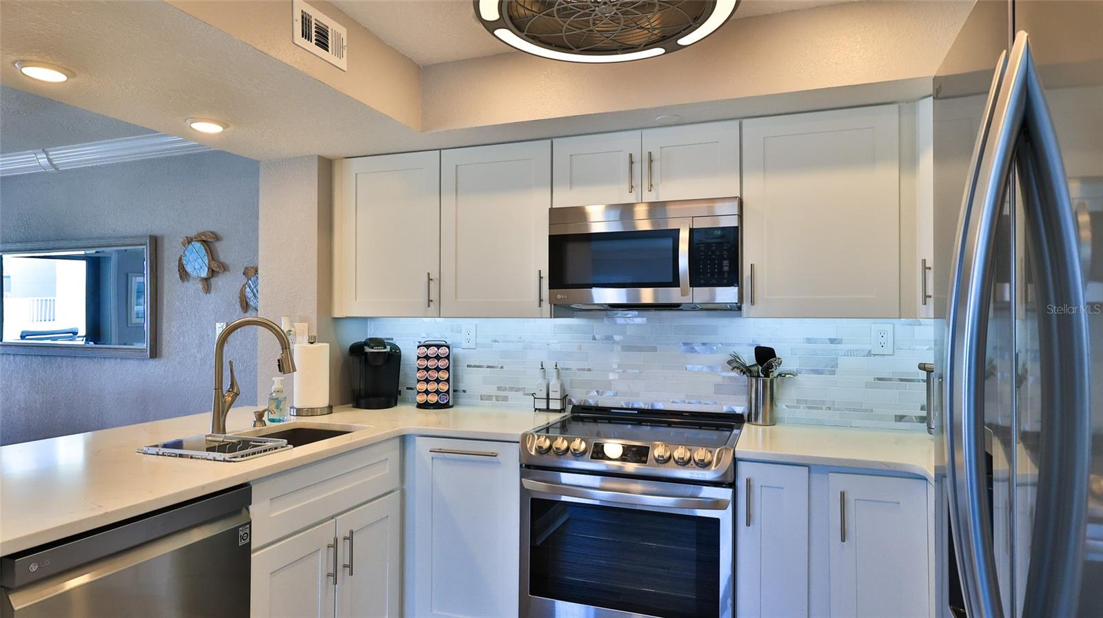 Image 14 of 37 For 5207 Atlantic Avenue 321