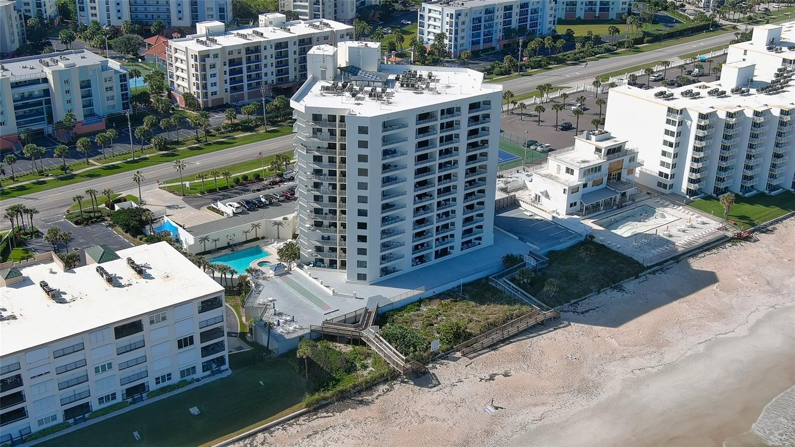 Image 7 of 37 For 5207 Atlantic Avenue 321