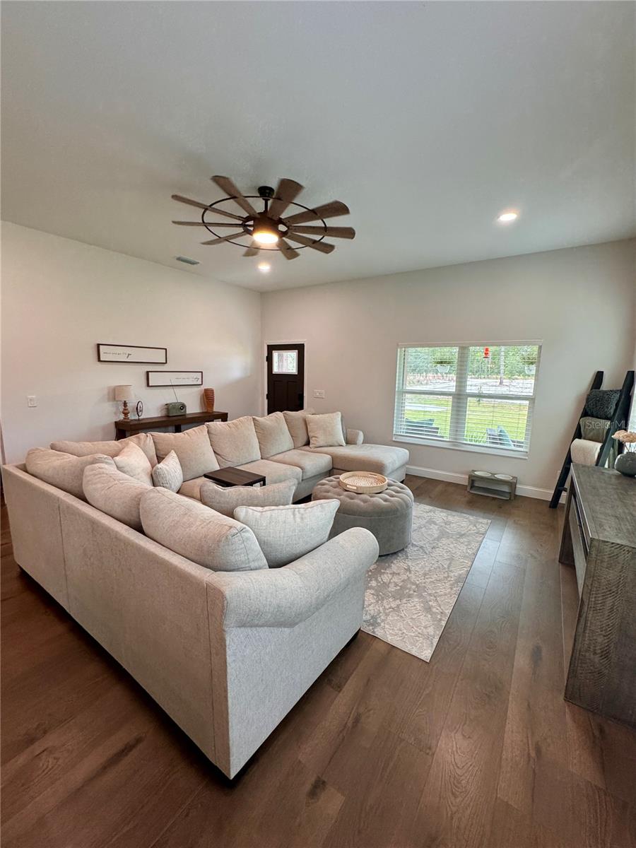 Image 14 of 49 For 4275 Beacon Light Road