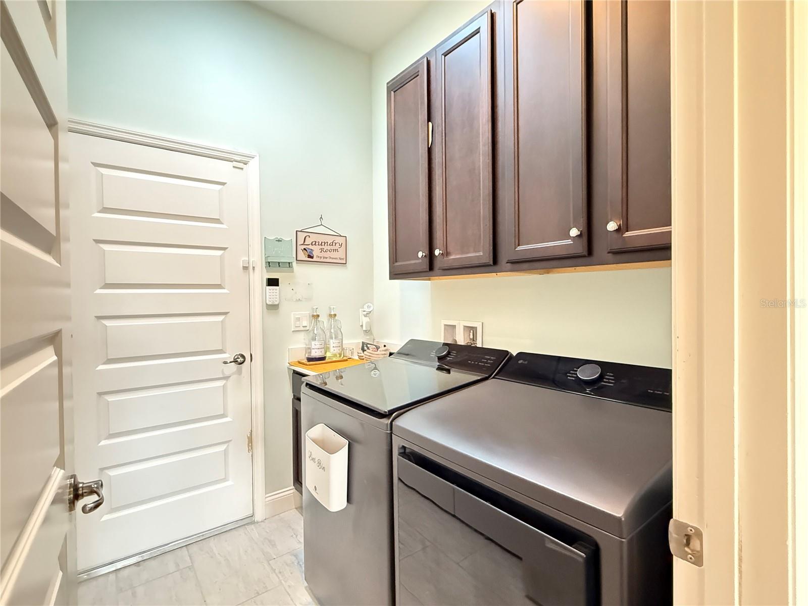 Image 28 of 41 For 3218 Medici Boulevard