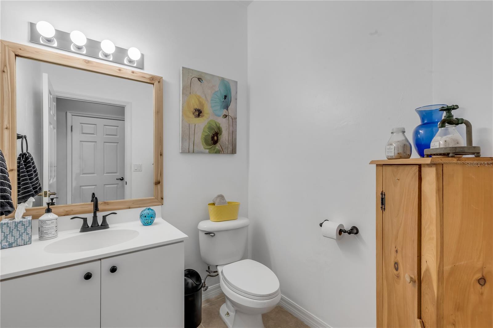 Image 24 of 71 For 360 Airport Road