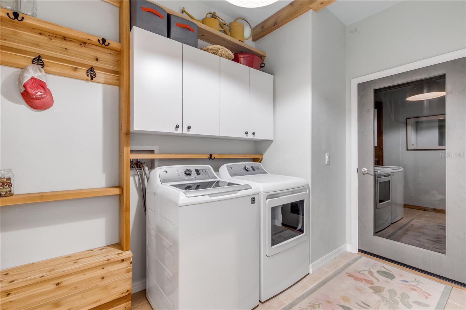 Image 25 of 71 For 360 Airport Road