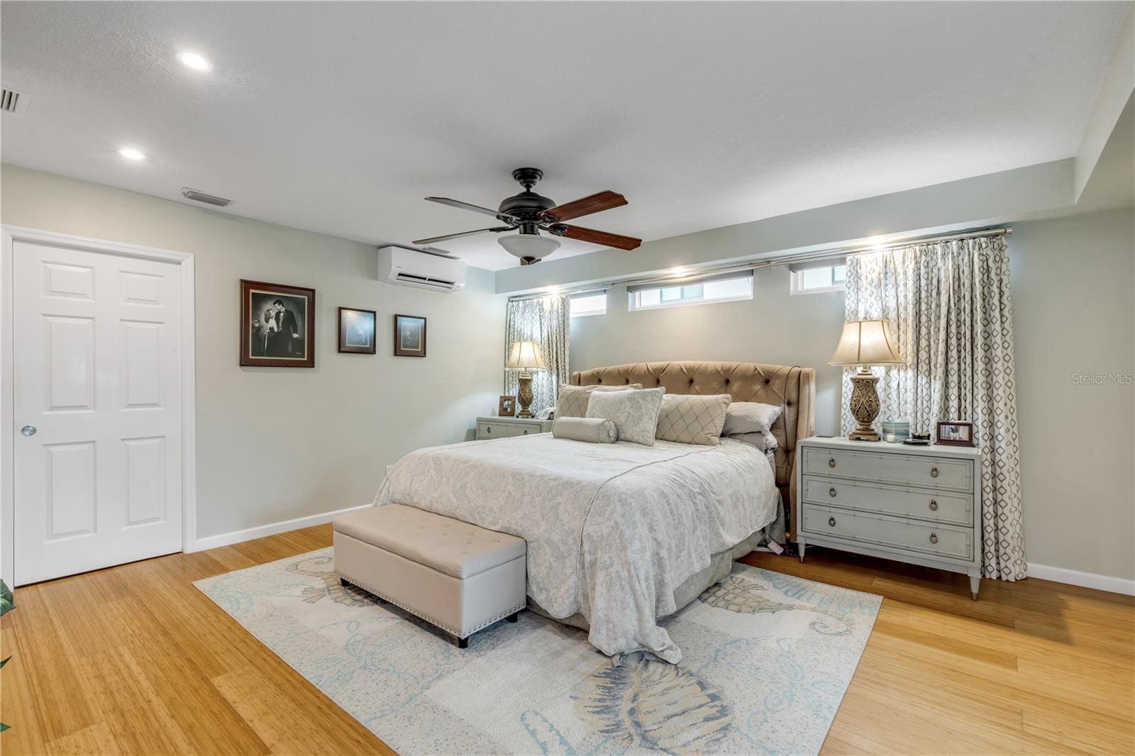 Image 43 of 95 For 106 Via Duomo