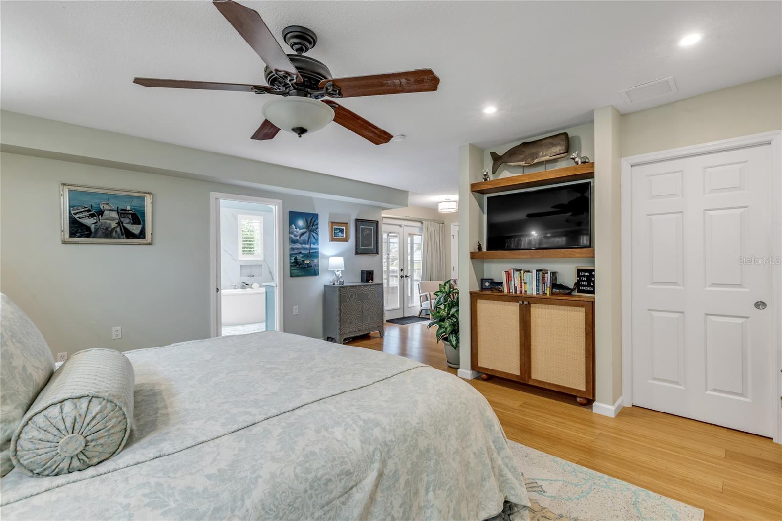 Image 46 of 95 For 106 Via Duomo