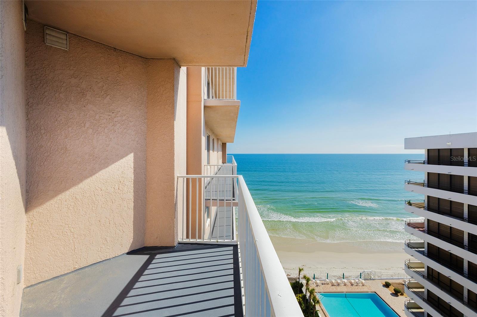 Image 16 of 68 For 3737 Atlantic Avenue 1004