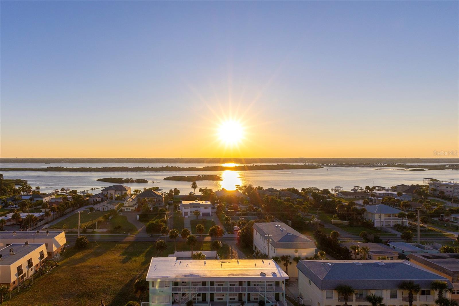 Image 26 of 68 For 3737 Atlantic Avenue 1004