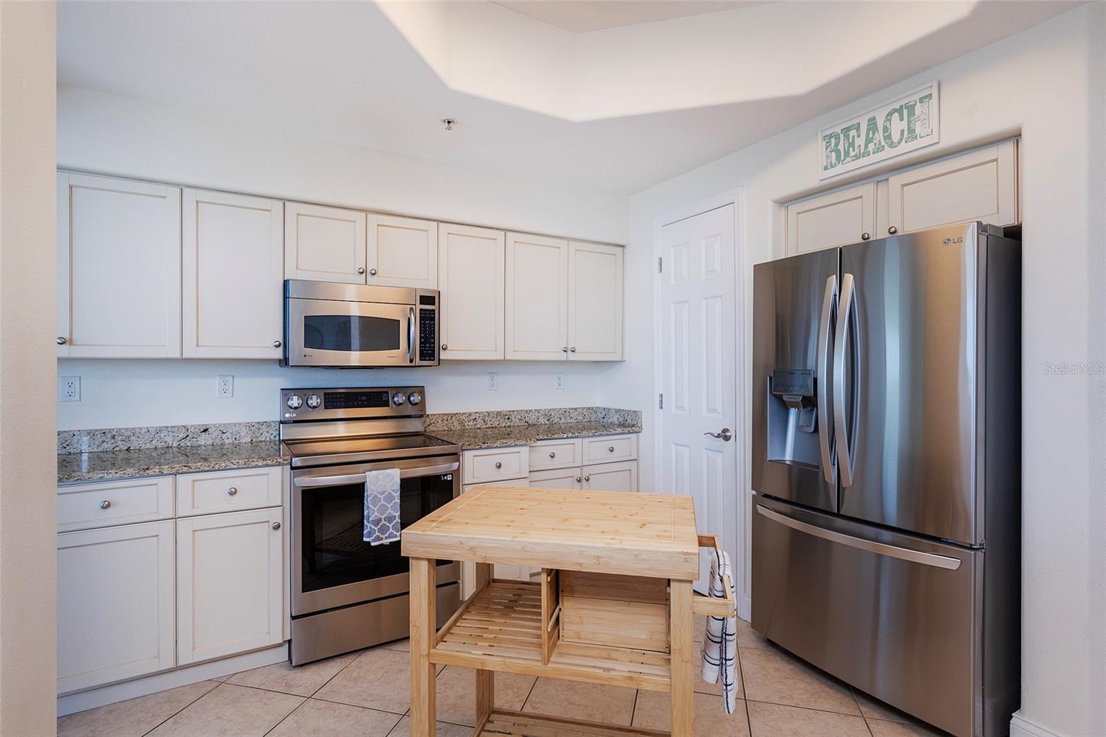 Image 56 of 68 For 3737 Atlantic Avenue 1004