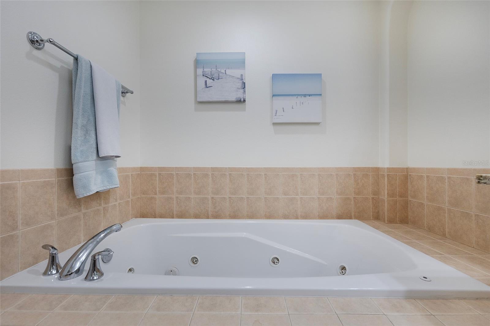 Image 9 of 68 For 3737 Atlantic Avenue 1004