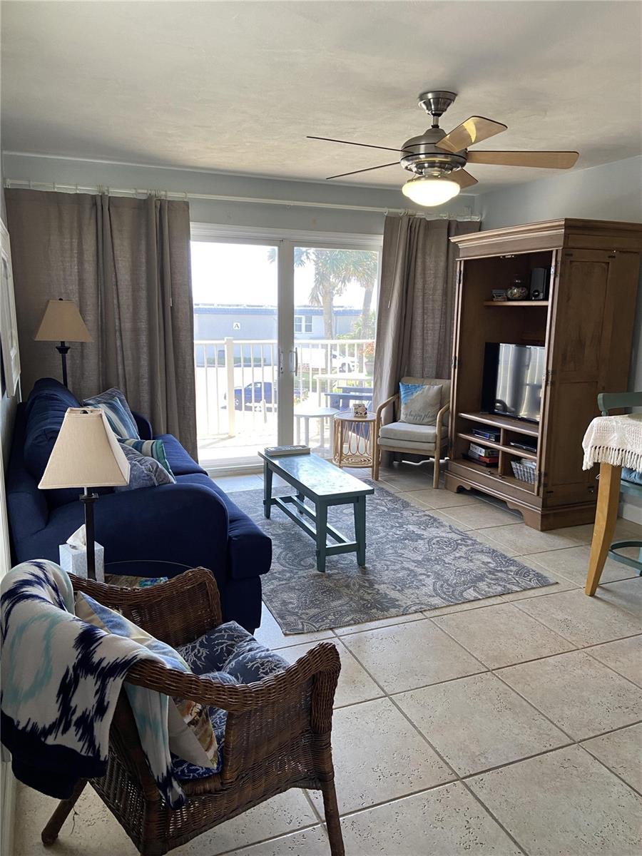 Image 3 of 7 For 4849 Saxon Drive C201