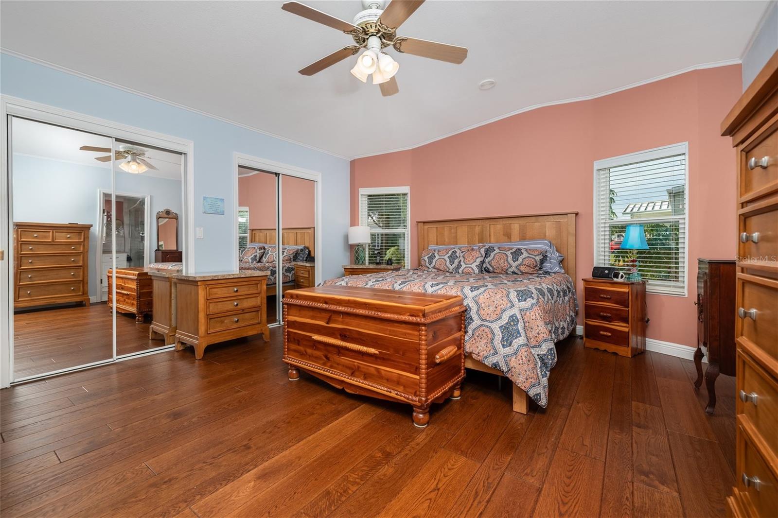 Image 14 of 34 For 706 Starboard Avenue