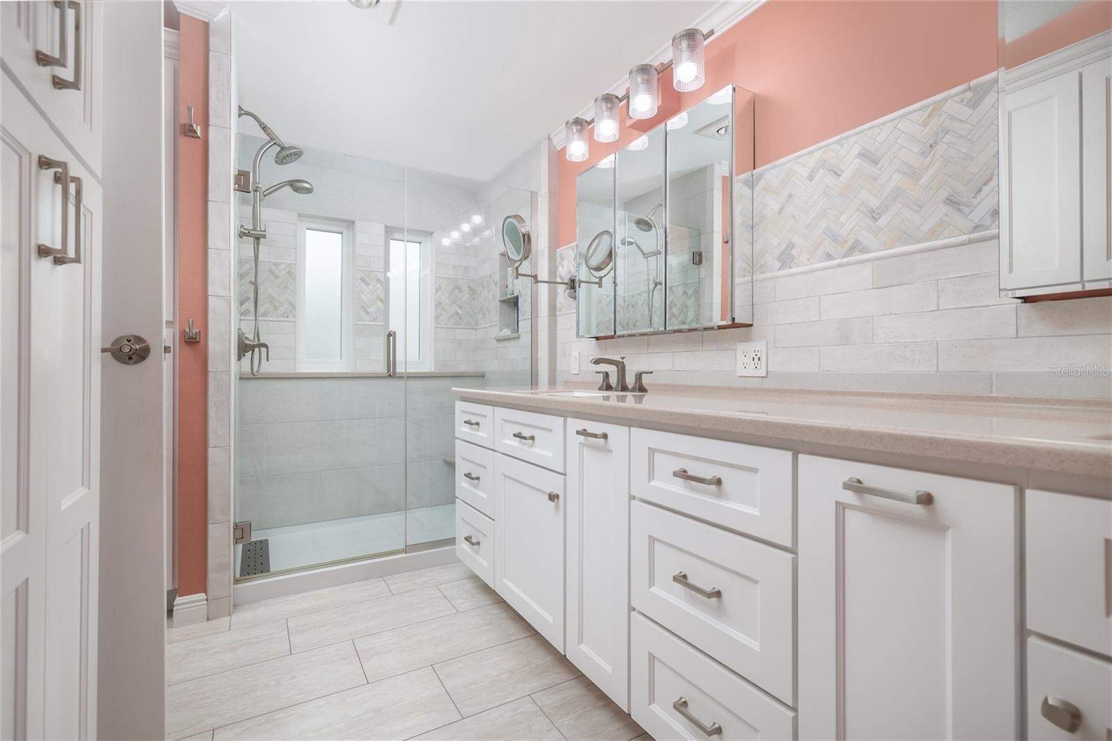 Image 17 of 34 For 706 Starboard Avenue