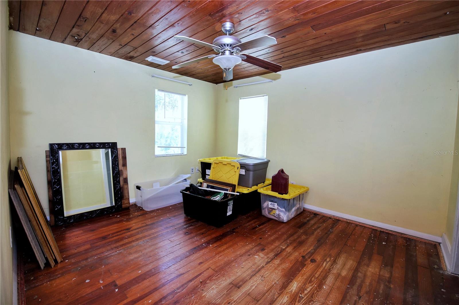 Image 16 of 38 For 111 New Hampshire Street