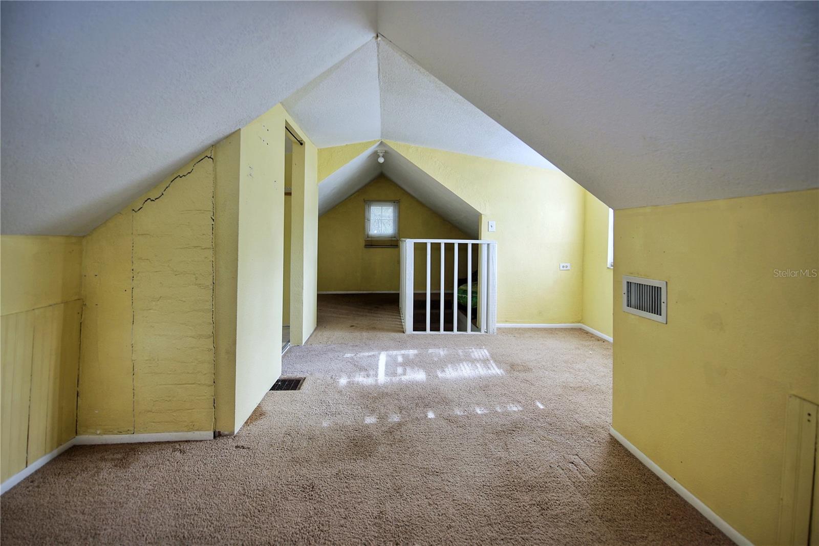 Image 21 of 38 For 111 New Hampshire Street