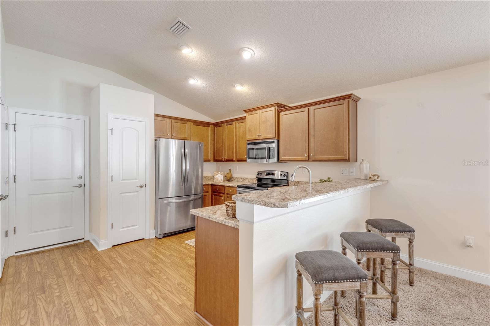 Image 11 of 52 For 607 Coral Trace Boulevard