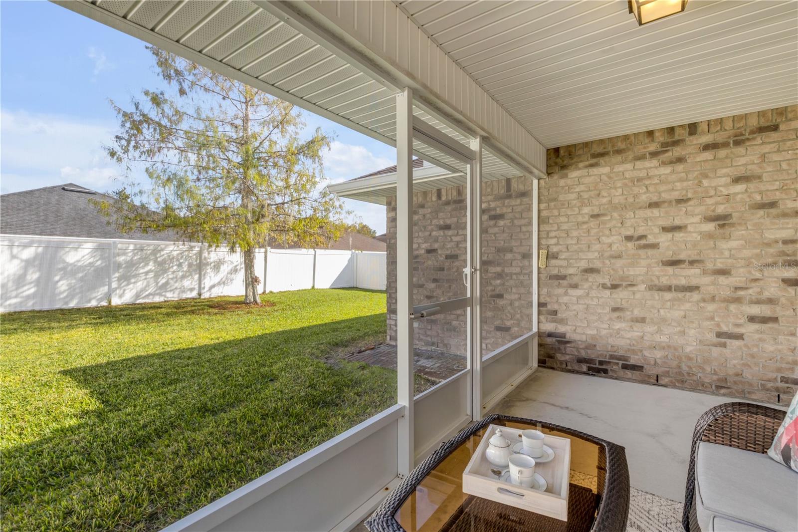 Image 36 of 52 For 607 Coral Trace Boulevard