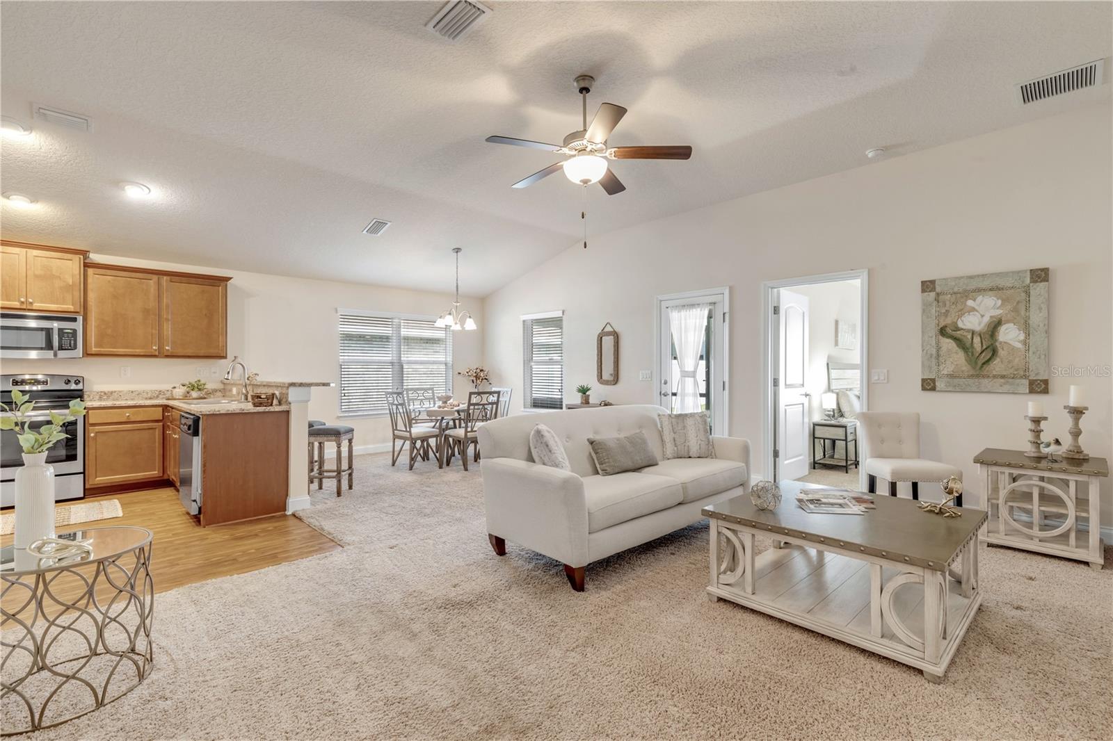 Image 7 of 52 For 607 Coral Trace Boulevard