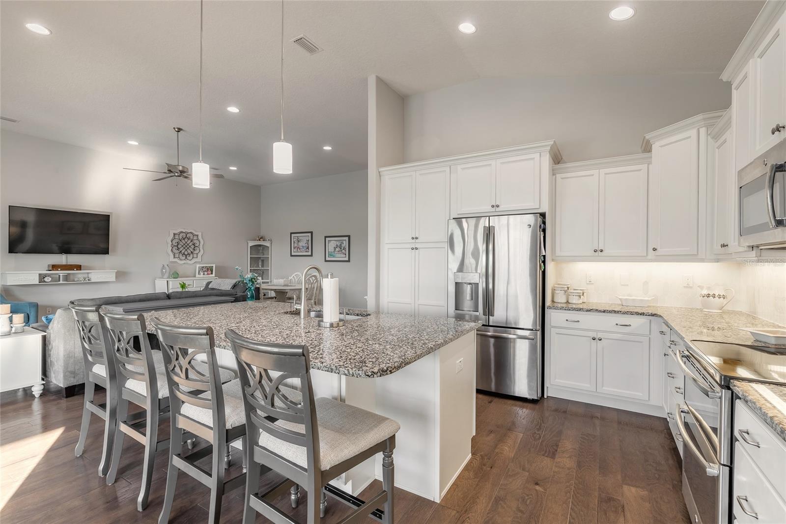 Image 16 of 49 For 2929 Bella Flore Terrace