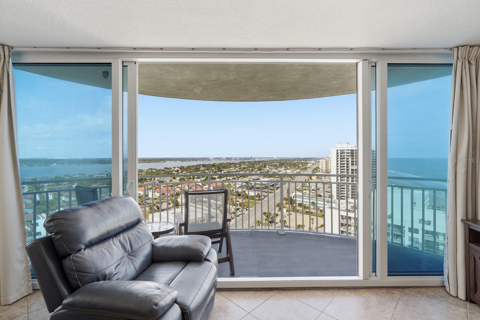 Image 24 of 62 For 2625 Atlantic Avenue 18nw