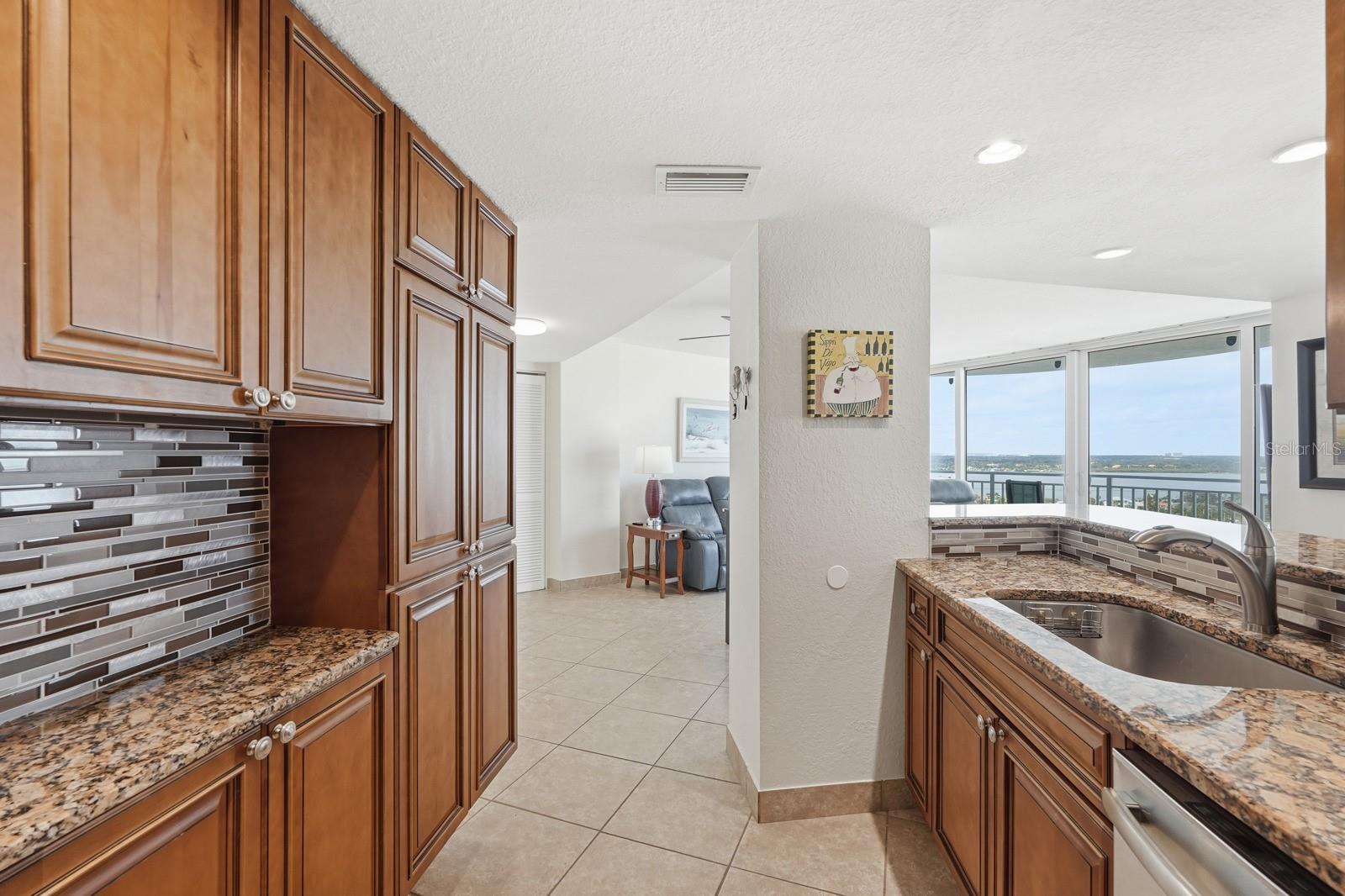 Image 30 of 62 For 2625 Atlantic Avenue 18nw