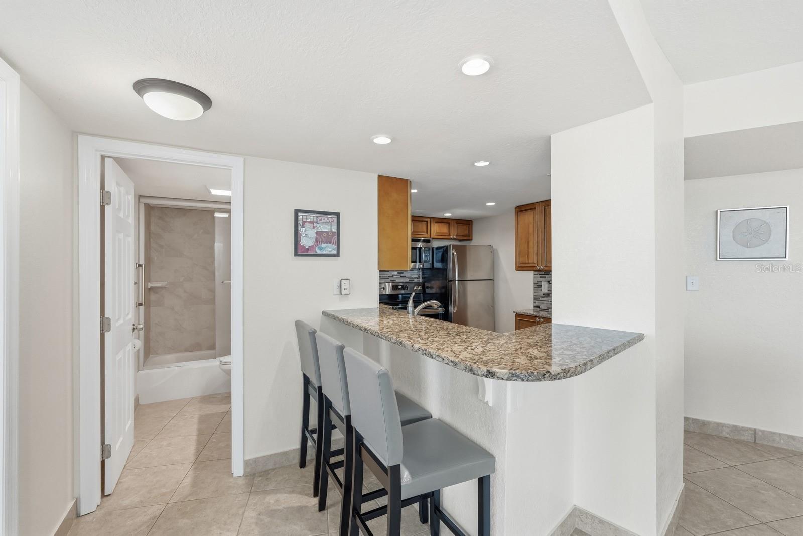 Image 32 of 62 For 2625 Atlantic Avenue 18nw