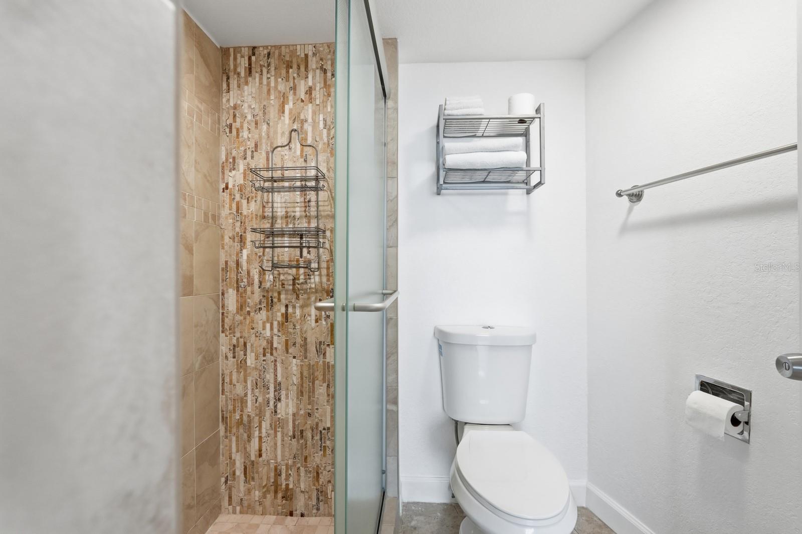 Image 34 of 62 For 2625 Atlantic Avenue 18nw