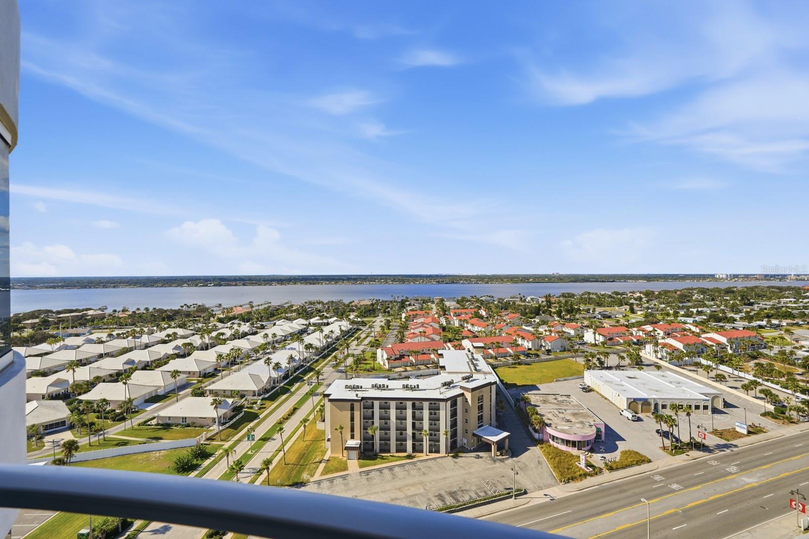 Image 43 of 62 For 2625 Atlantic Avenue 18nw