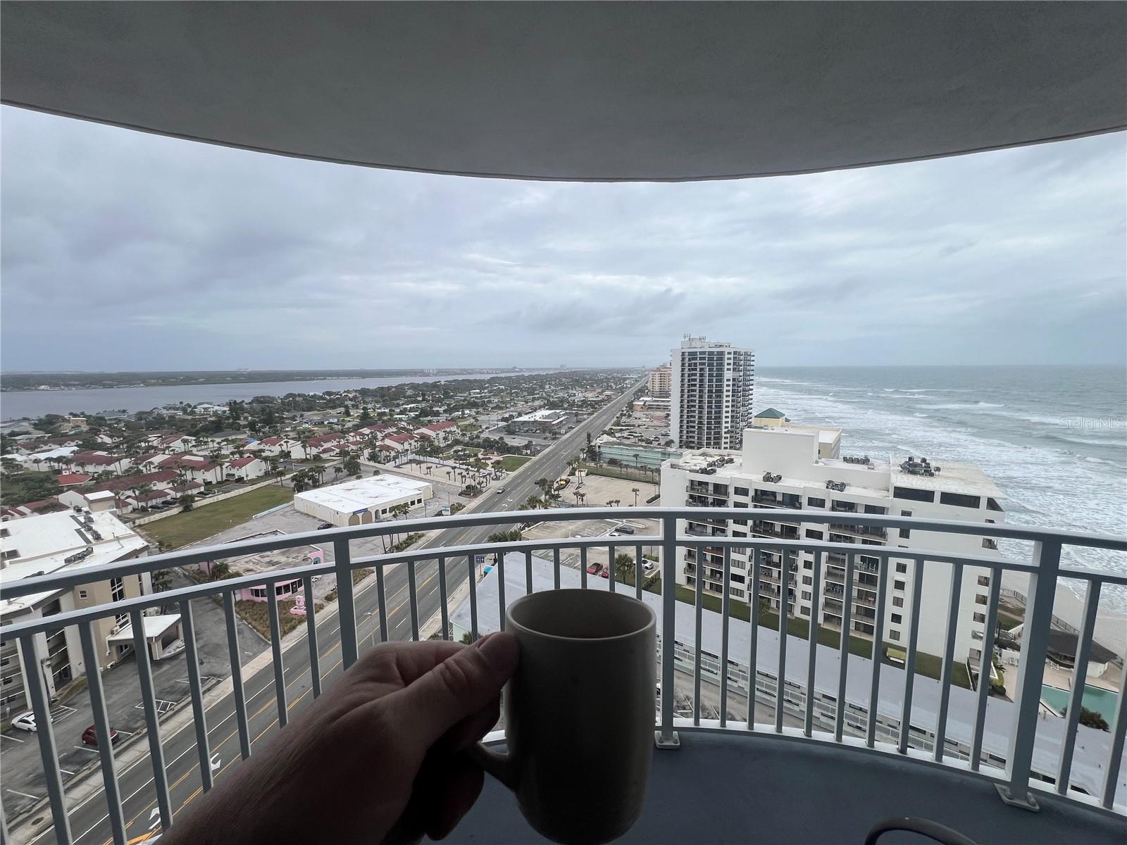 Image 49 of 62 For 2625 Atlantic Avenue 18nw