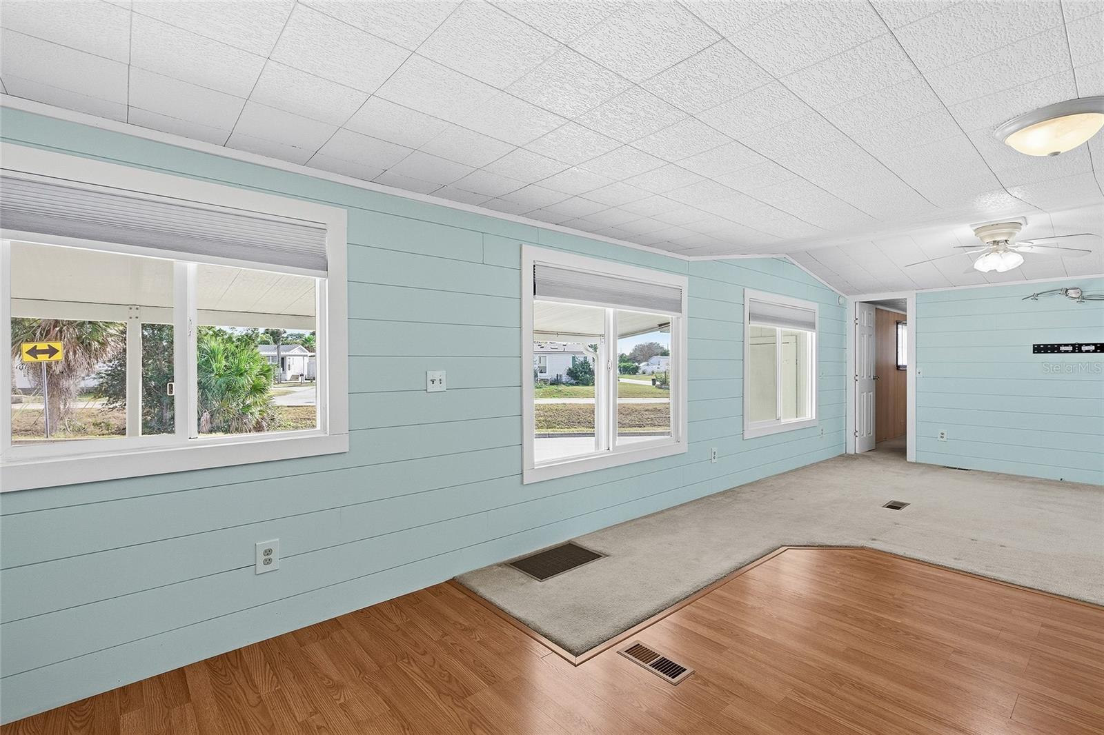 Image 14 of 43 For 5293 Isabelle Avenue