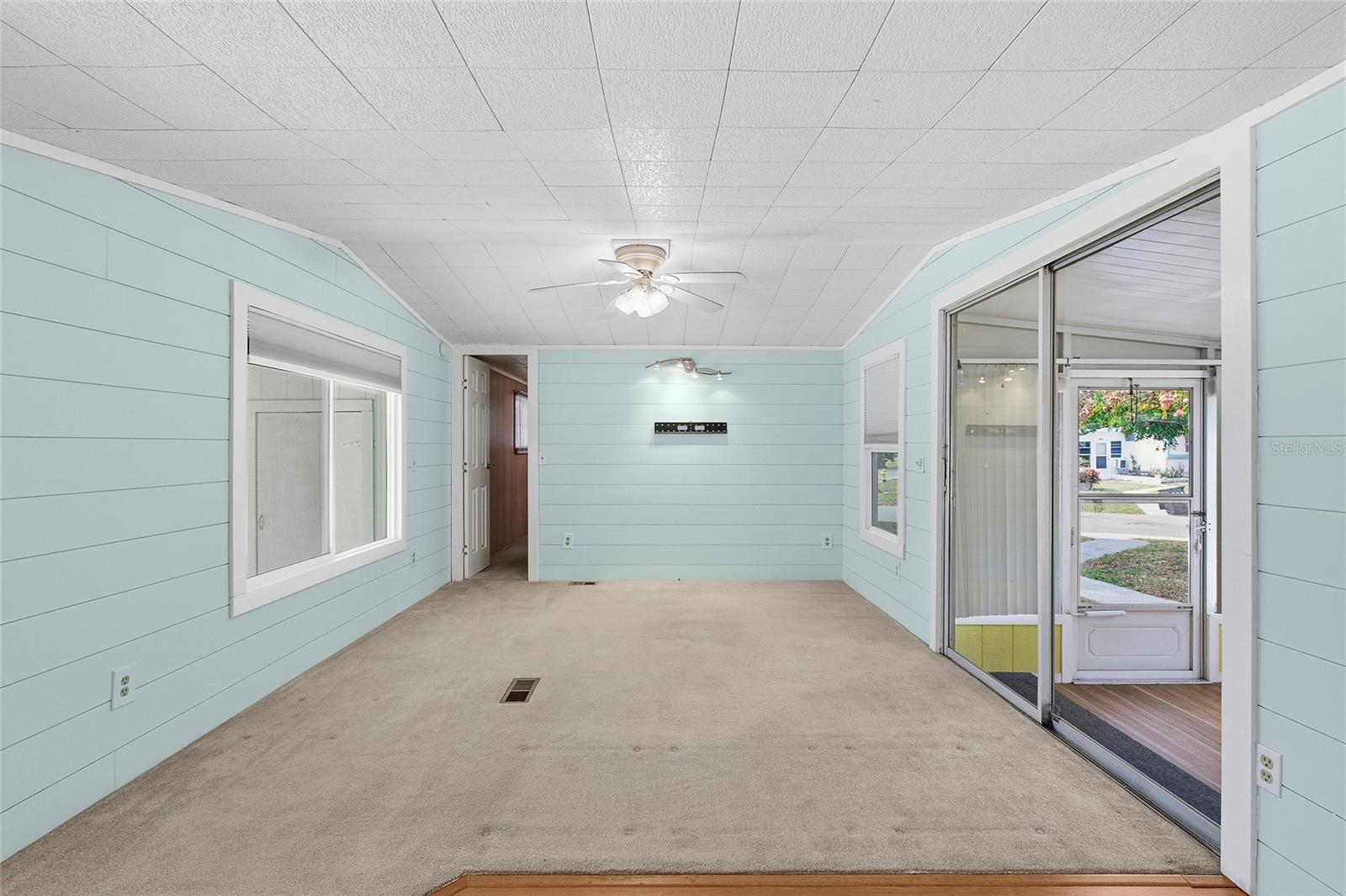 Image 15 of 43 For 5293 Isabelle Avenue