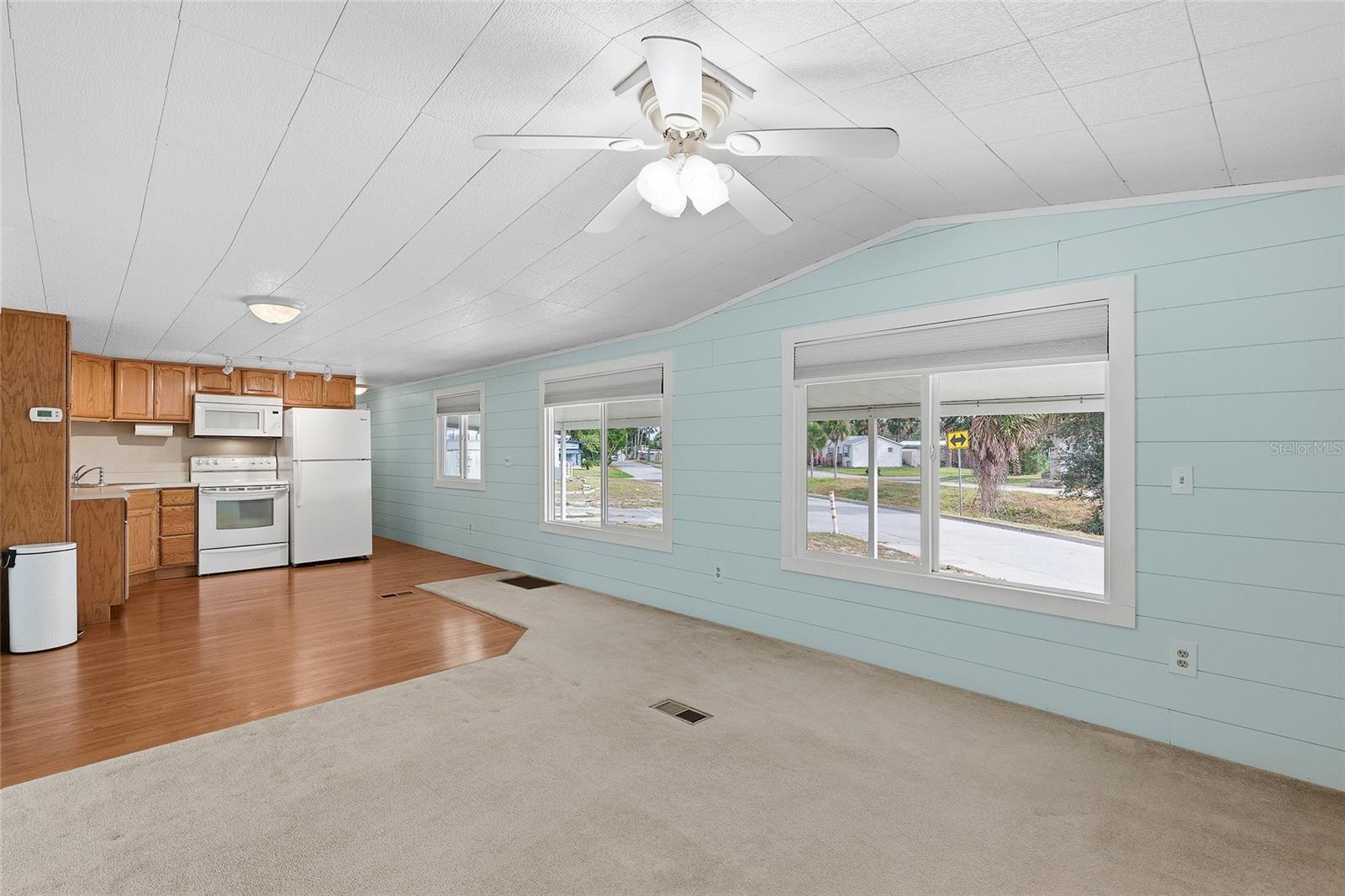 Image 18 of 43 For 5293 Isabelle Avenue