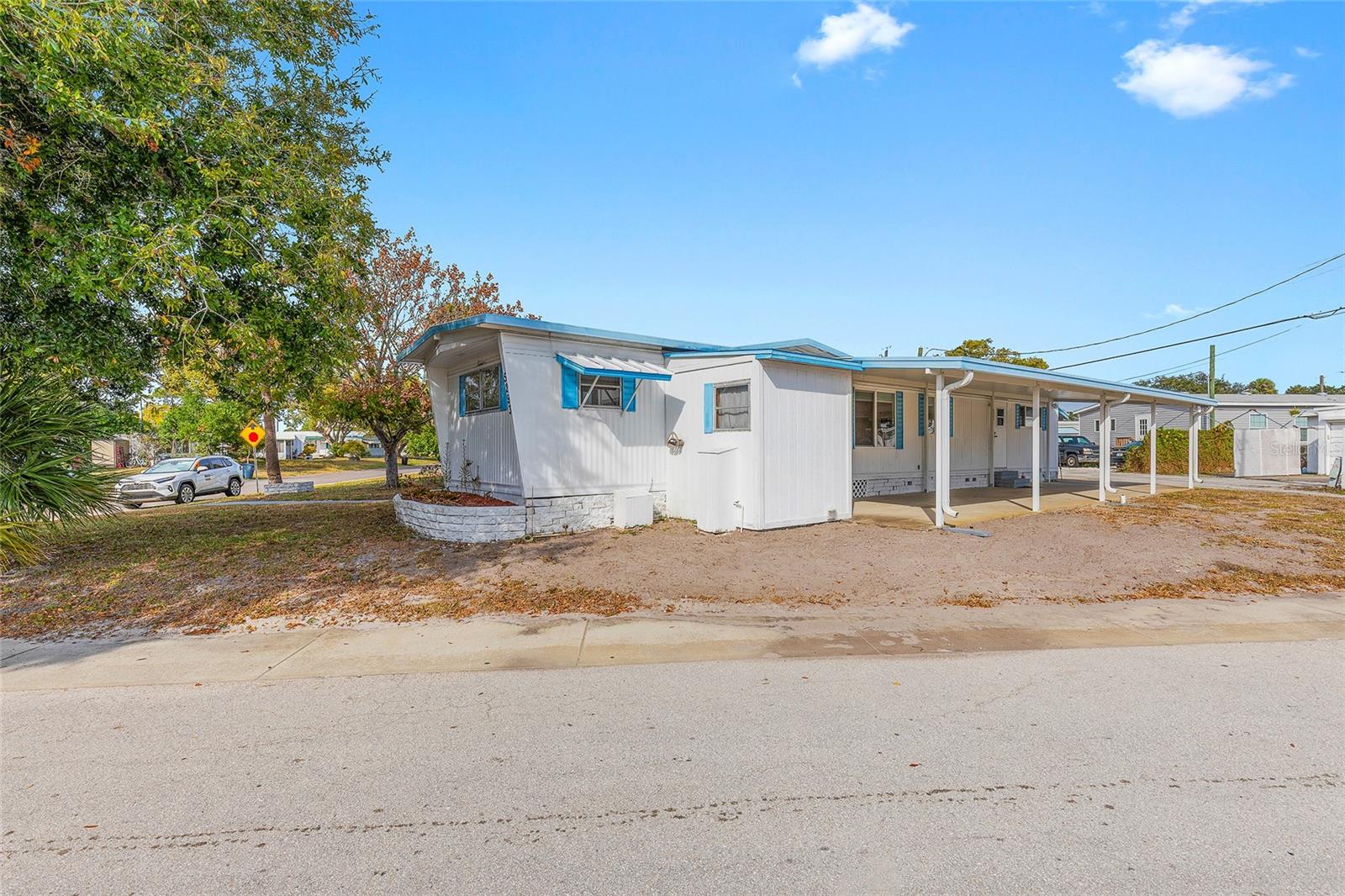 Image 8 of 43 For 5293 Isabelle Avenue