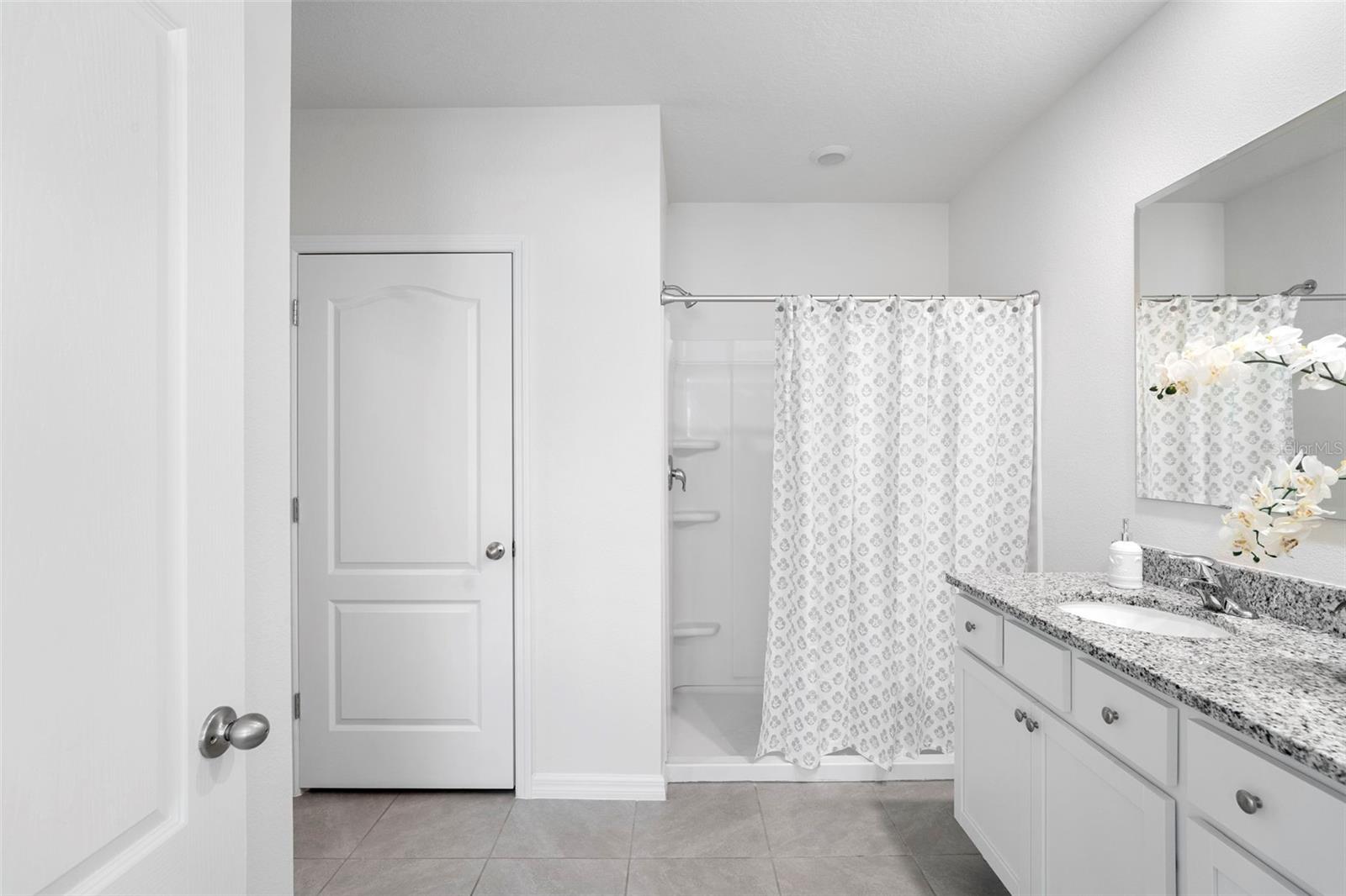 Image 26 of 53 For 2028 Red Rock Road