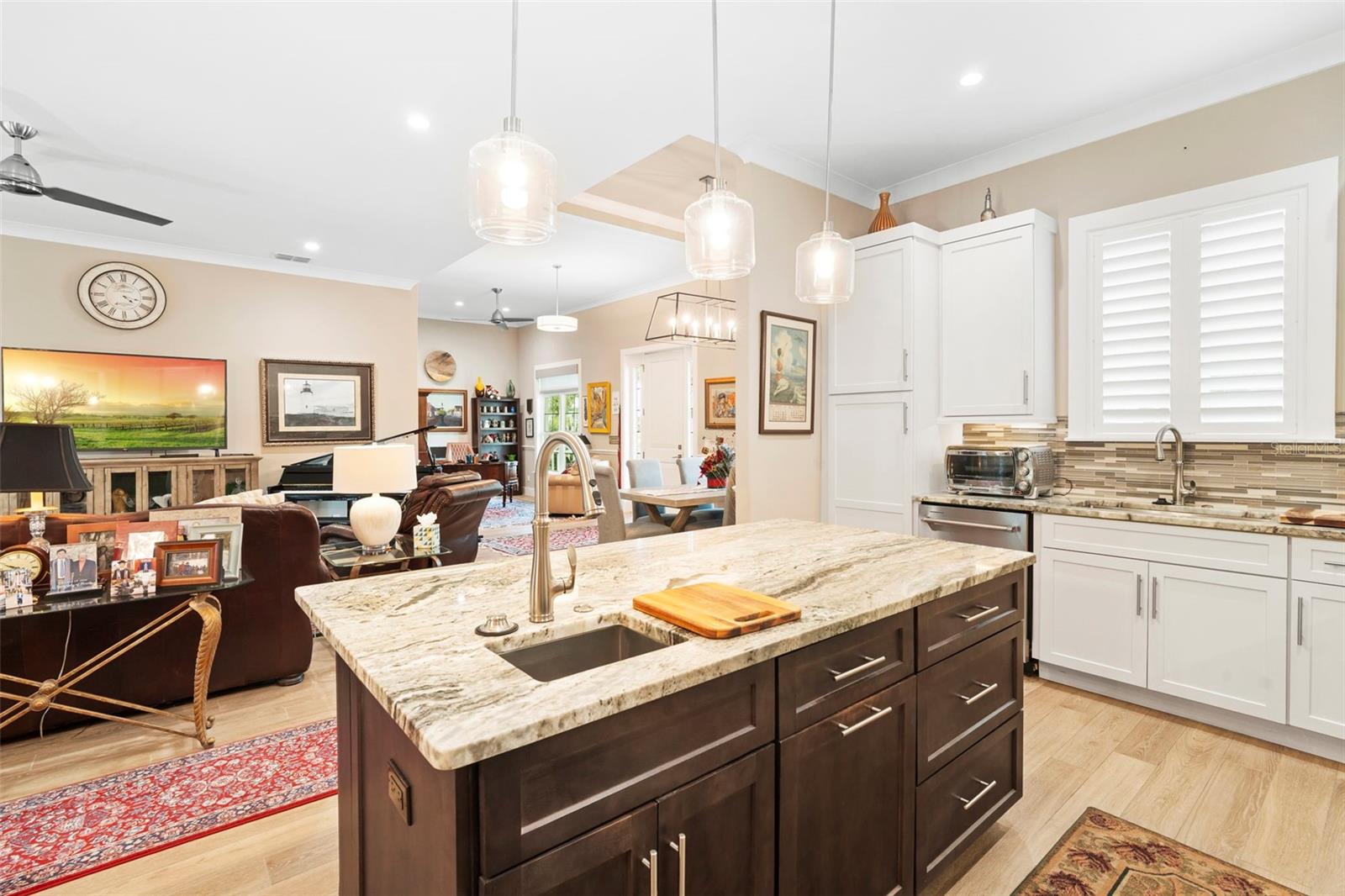 Image 19 of 60 For 1702 Saxon Drive