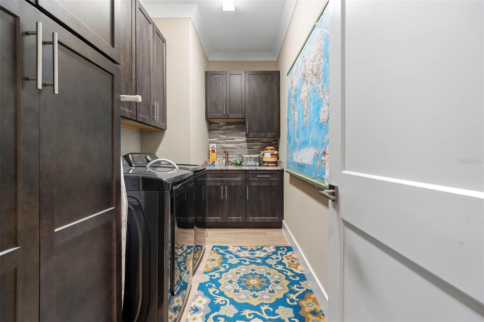 Image 32 of 60 For 1702 Saxon Drive