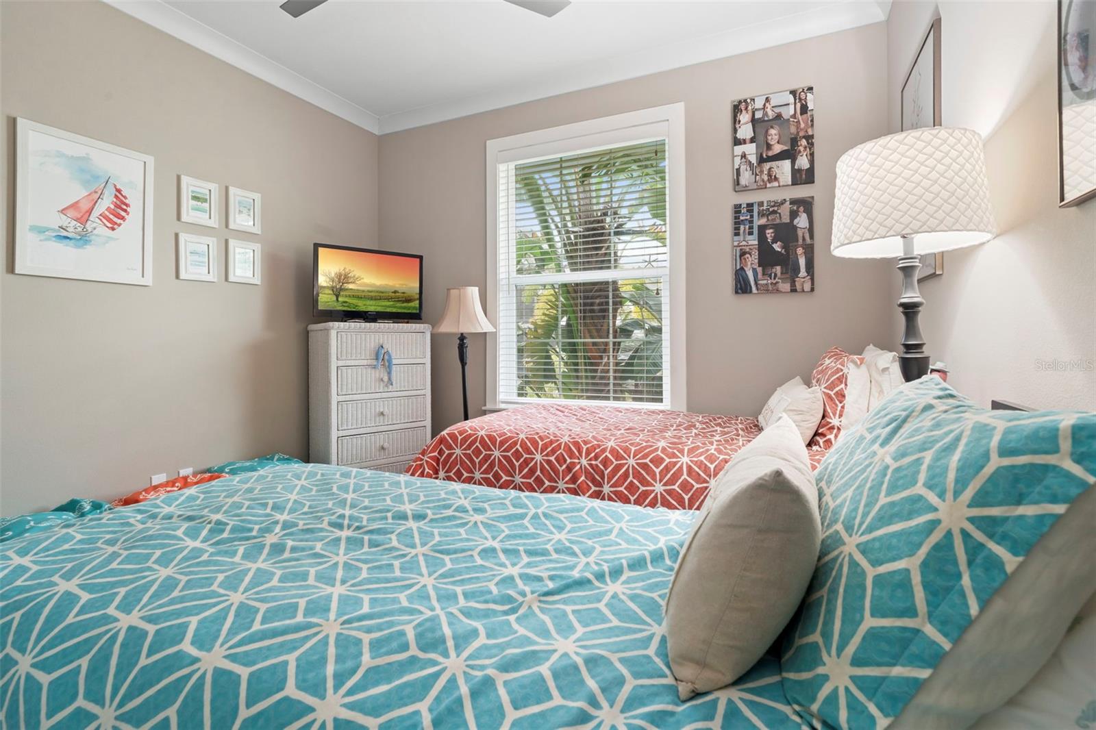 Image 37 of 60 For 1702 Saxon Drive