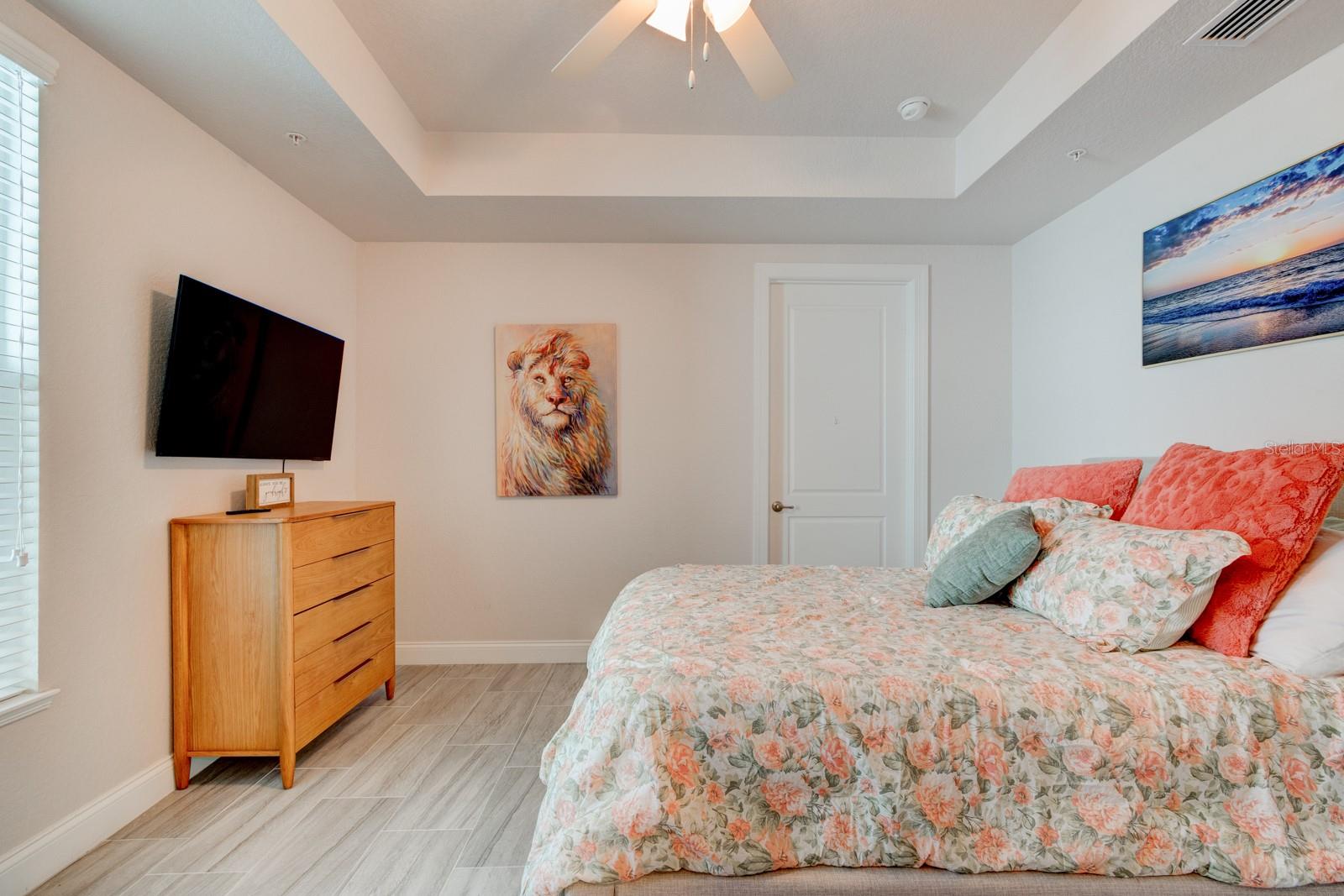 Image 16 of 27 For 3 Riverwalk Drive 202