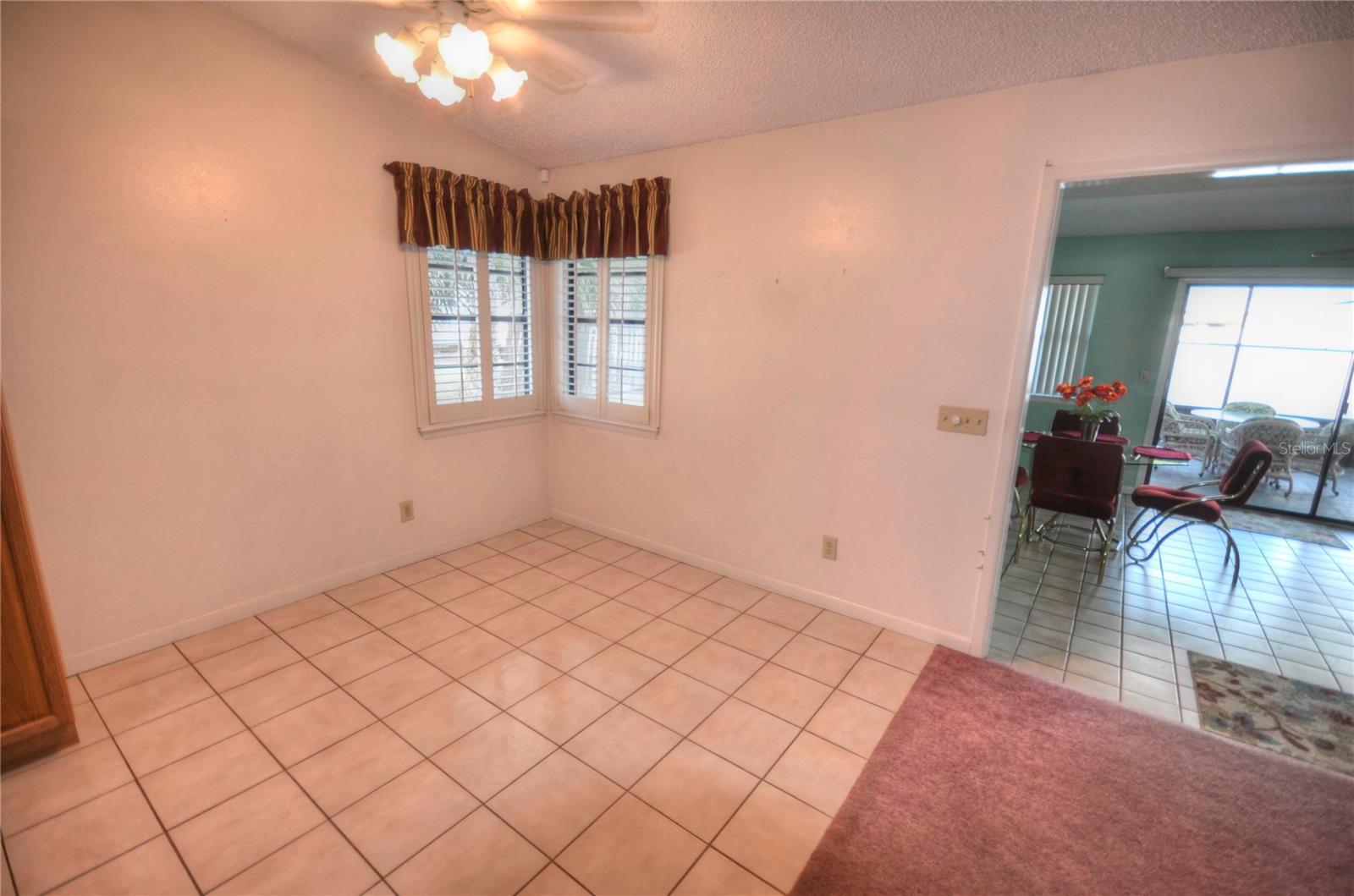 Image 8 of 22 For 3307 Willow Oak Drive