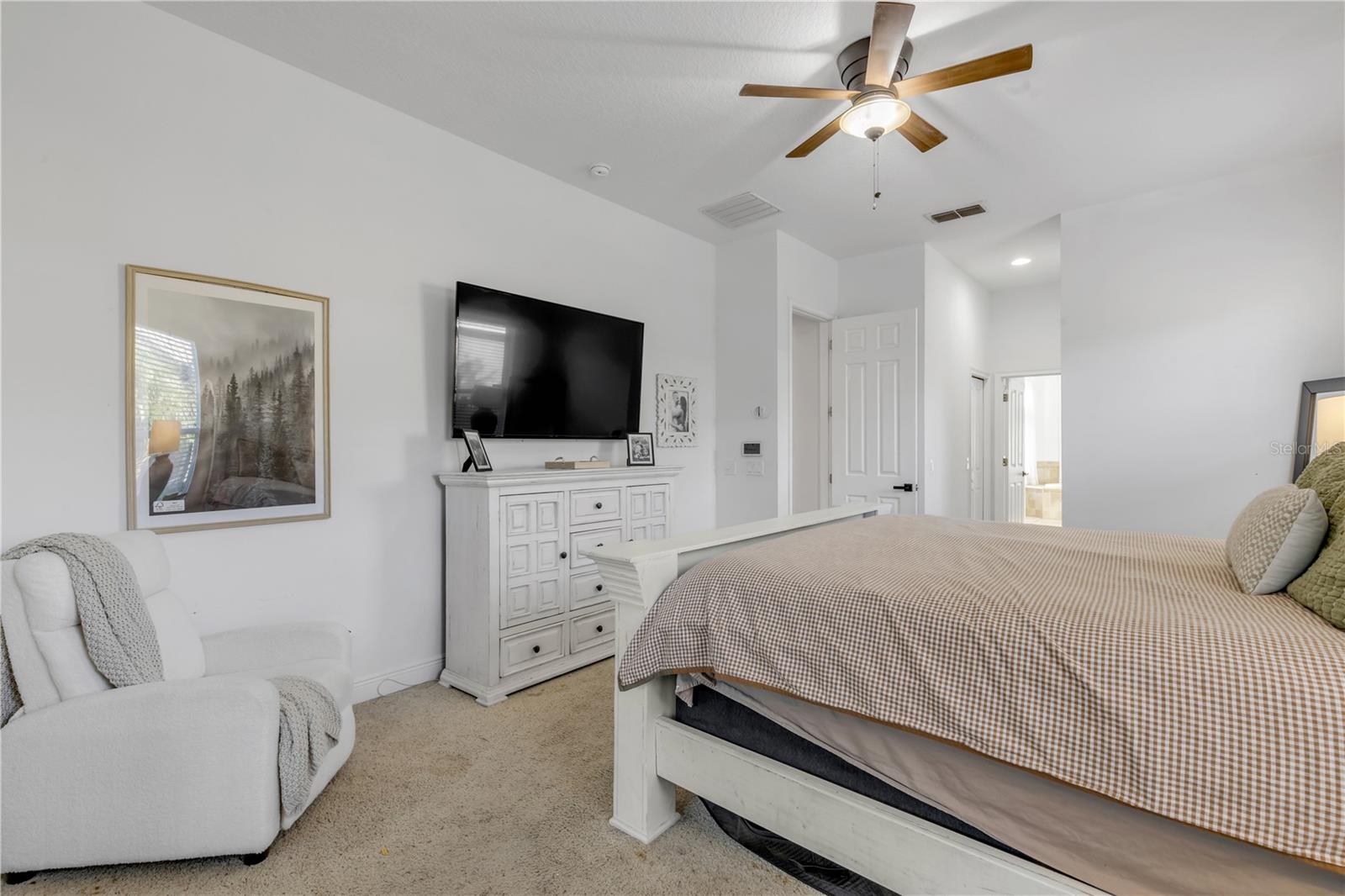 Image 17 of 88 For 3021 Isola Bella Boulevard