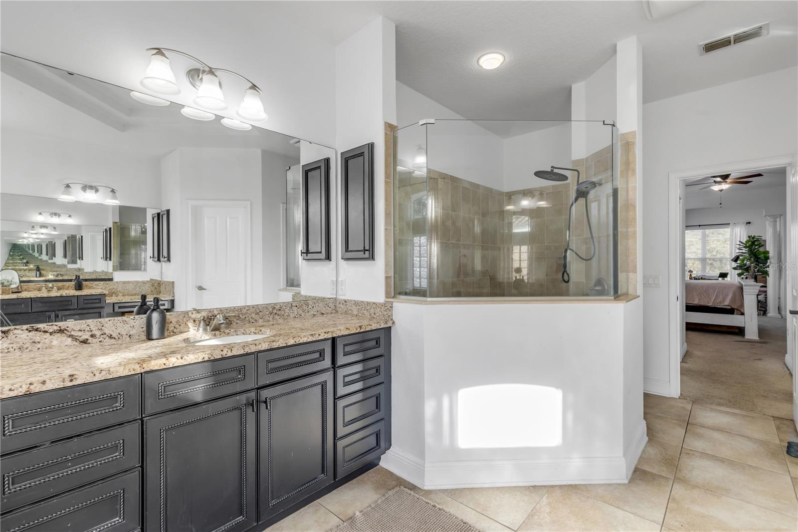 Image 24 of 88 For 3021 Isola Bella Boulevard